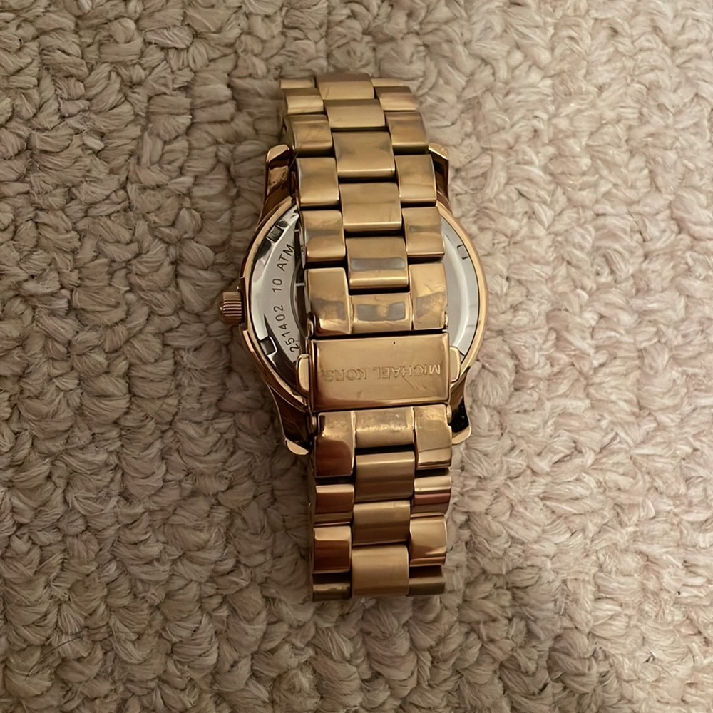 Michael Kors Watch - Picture 3 of 3